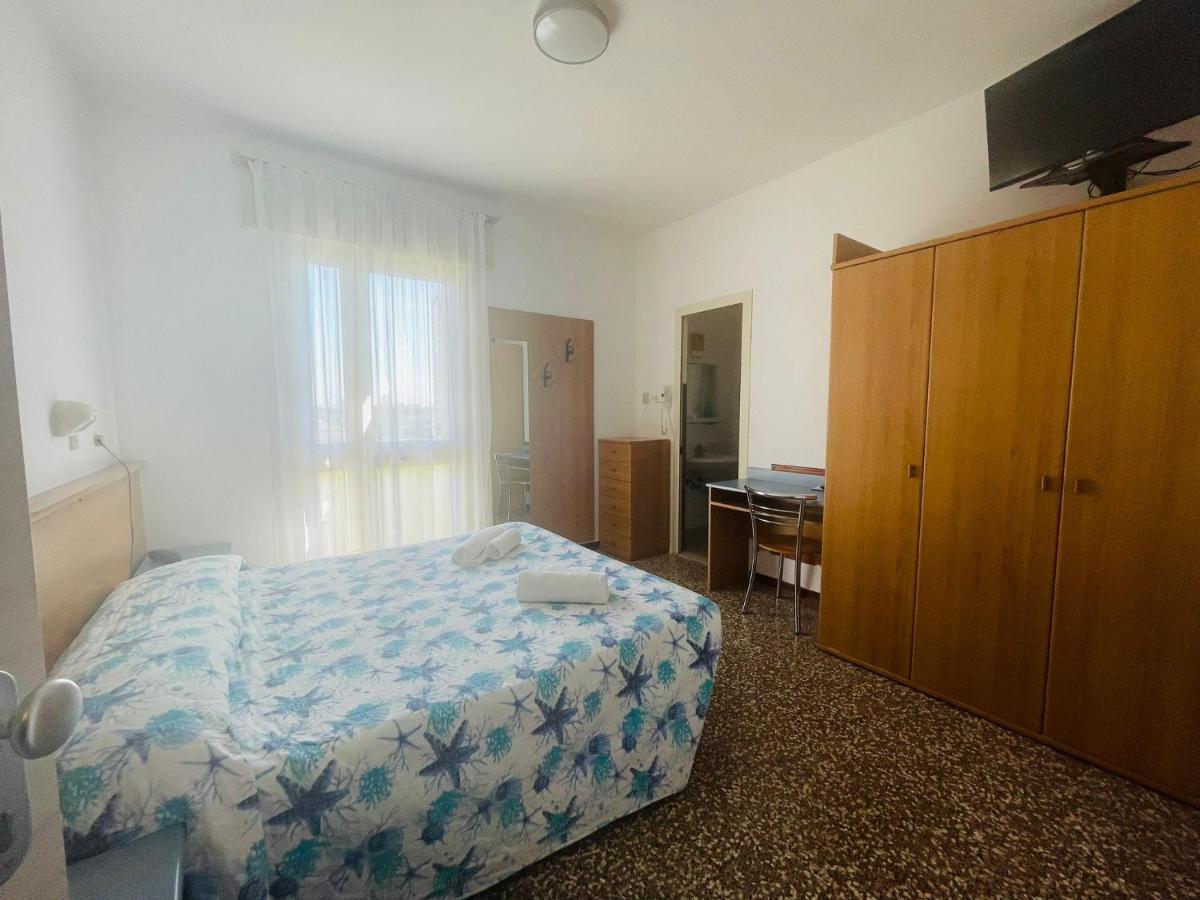 Hotel Vianello Lido di Jesolo Exterior foto