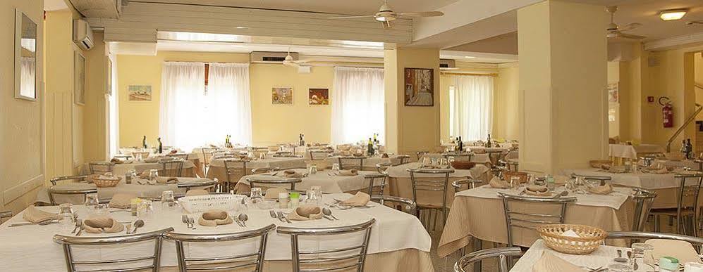 Hotel Vianello Lido di Jesolo Exterior foto
